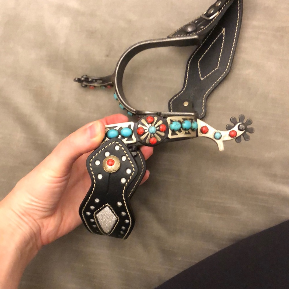 Women’s turquoise spurs with leather straps